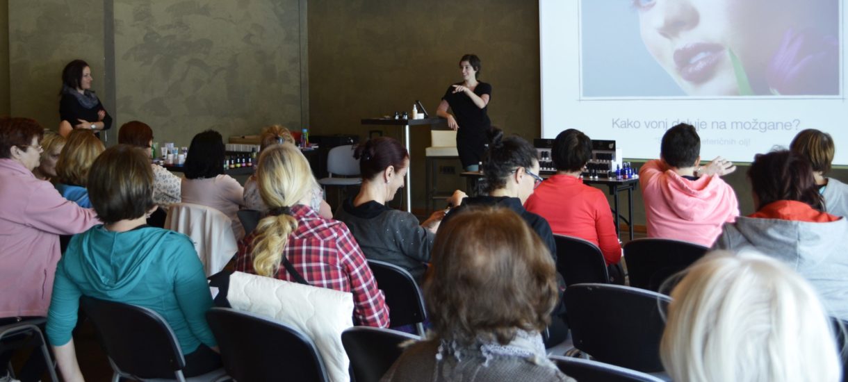 Melani Kovač teaching